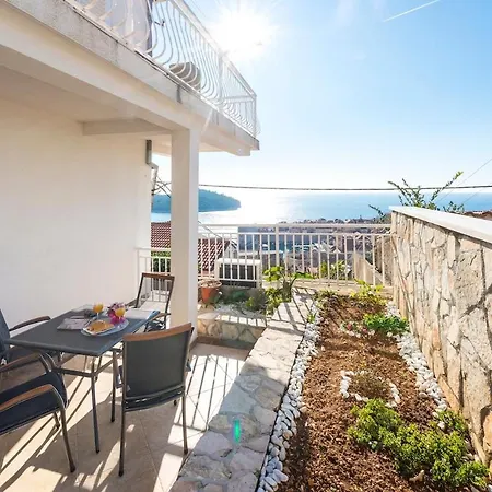 Lejlighed Sea View And Private Terrace